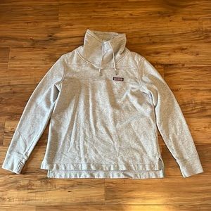 Vineyard vines sweatshirt size s